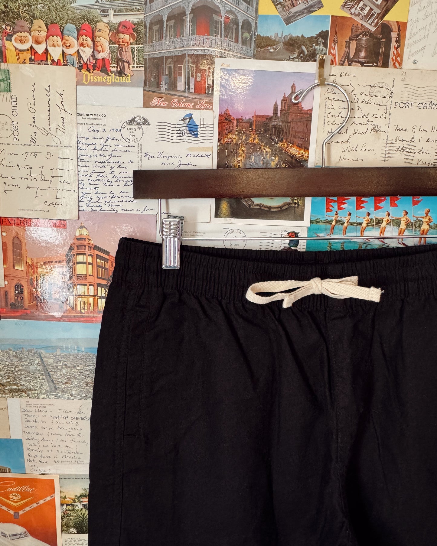 Melbourne Shorts in Black